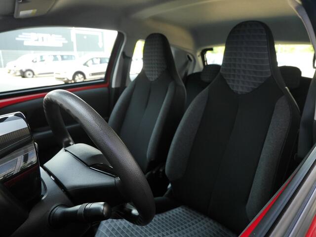 Peugeot 108 1.0 e-VTi Active | 3 deurs | Airco | Elektrische ramen voor | Dealer onderhouden | Led dagrijverlichting | Stuurwielbediening