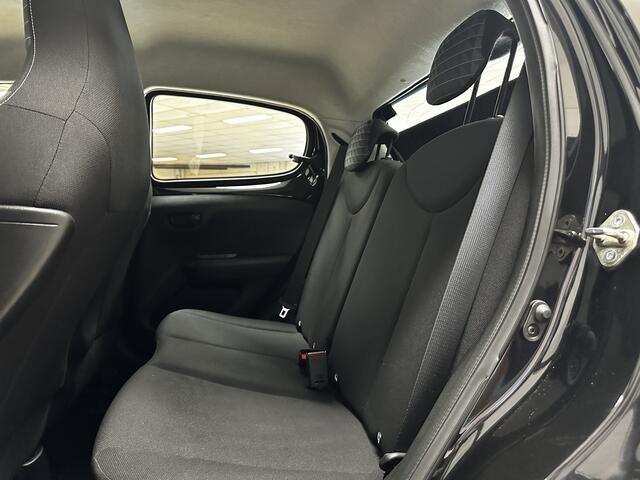 Peugeot 108 1.0 e-VTi Active/ 5-Drs/ Airco/ DAB+/ C.V./ Elek. Ramen/ Isofix/ Bluetooth/ Multi. Stuur/ AUX & USB/ LED Dagrijverl.