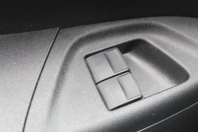 Peugeot 108 1.0 e-VTi Allure Airco I Elek ramen I Cruise control