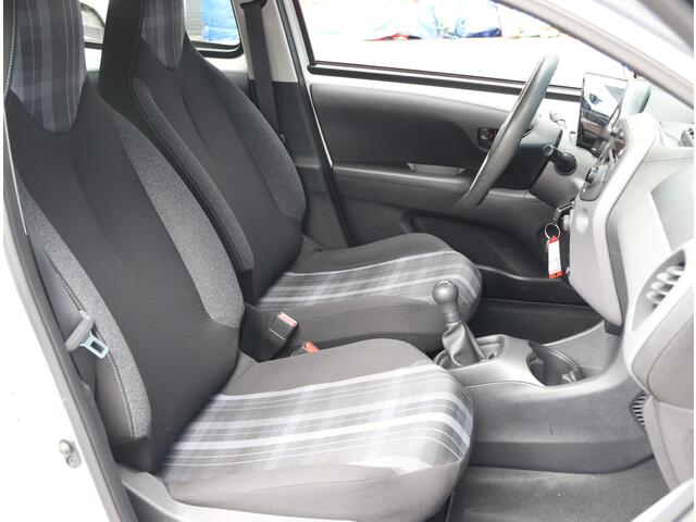 Peugeot 108 1.0 e-VTi Active | Airco | Bluetooth | LED | NL auto! | Isofix | Goed Onderhouden! |