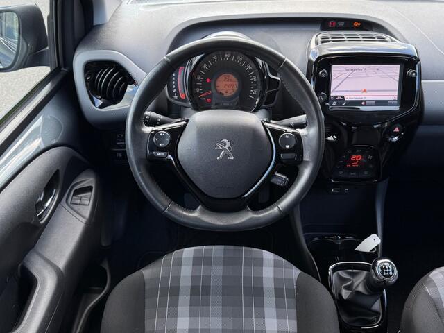 Peugeot 108 1.0 E-VTI ALLURE 5-drs navi camera 1e eigenaar slechts 24.224km!!