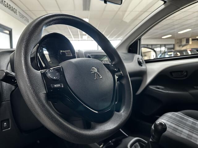 Peugeot 108 1.0 e-VTi Active /5-Drs! /LED Dagrijverl. /Airco /Elek. ramen voor /C.V. afstand /Bluetooth /AUX & USB /Isofix /Mistlampen.