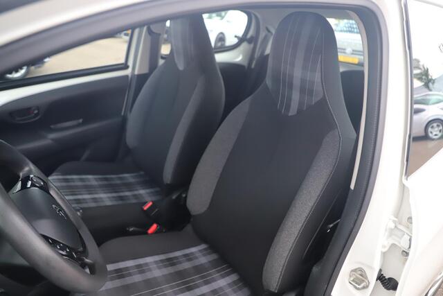Peugeot 108 1.0 e-VTi Active Airco Radio Bluetooth Elektrische Ramen