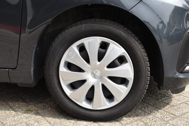 Peugeot 108 1.0 e-VTi Active 5-drs / Airco / Mistlampen / Getint glas /