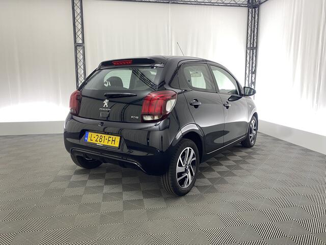 Peugeot 108 5-deurs 1.0 e-VTi Allure | Cruise control | Climate | Camera | DAB