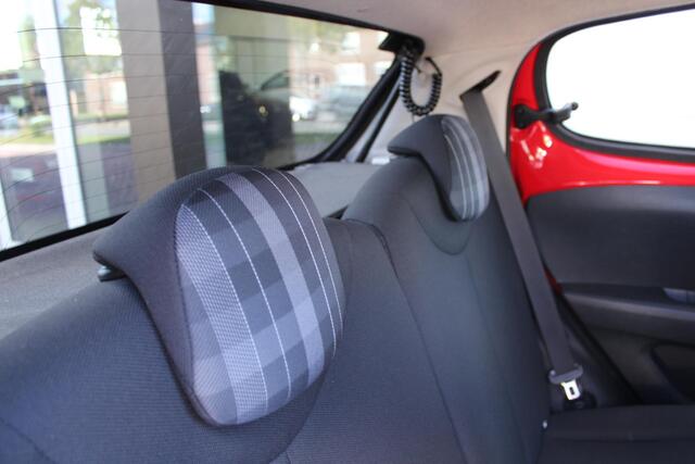 Peugeot 108 1.0 e-VTi Style 5-drs Airco Snelheidsregelaar Nieuwstaat