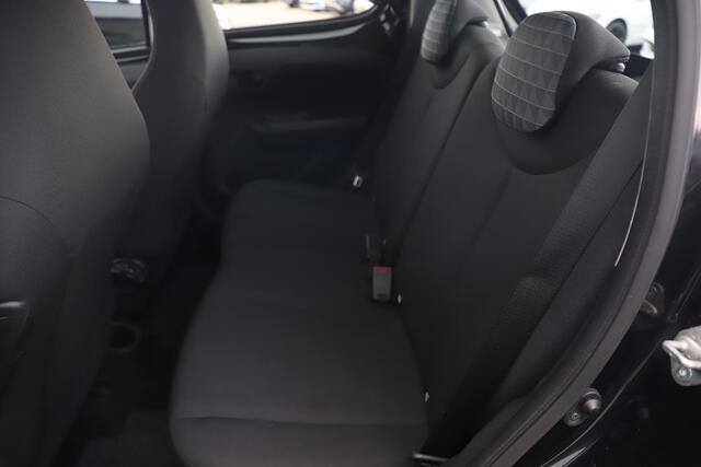 Peugeot 108 1.0 e-VTi Active NAP! 27.000KM Airco Radio Bluetooth Elektrische Ramen