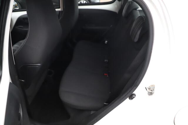 Peugeot 108 1.0 e-VTi Active Airco Radio Bluetooth Elektrische Ramen LED