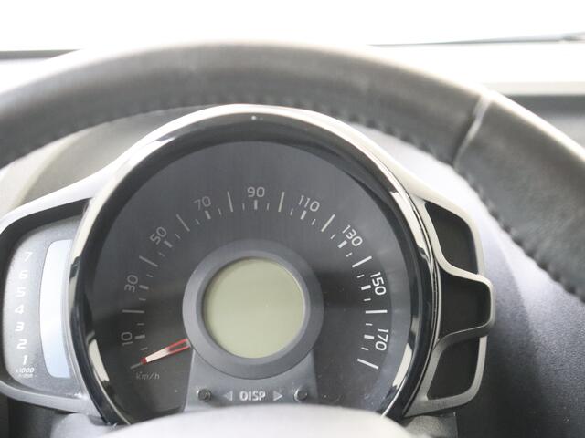 Peugeot 108 1.0 e-VTi Allure | Navigatie | Camera | Keyless Entry | Climate Control |