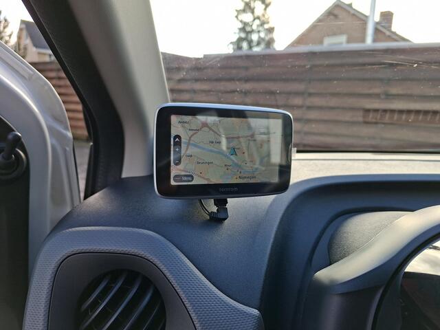 Peugeot 108 1.0 e-VTi Active, airco, navi