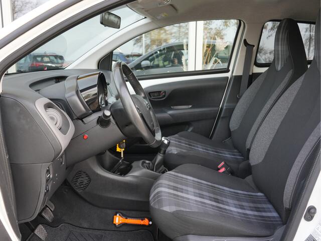 Peugeot 108 1.0 e-VTi Active | Airco | Camera | Apple CarPlay / Android Auto | Bluetooth | DAB