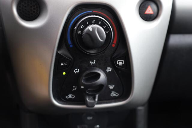 Peugeot 108 1.0 e-VTi Blue Lion AIRCO BLUETOOTH NL-AUTO