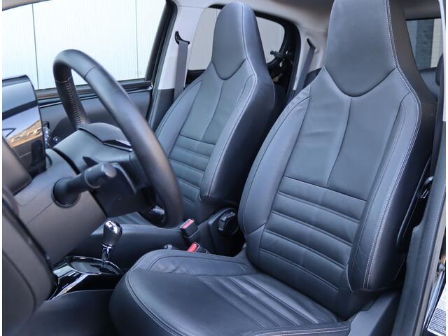 Peugeot 108 1.0 e-VTi Allure TOP! | Camera | Leder | Keyless | Stoelverwarming