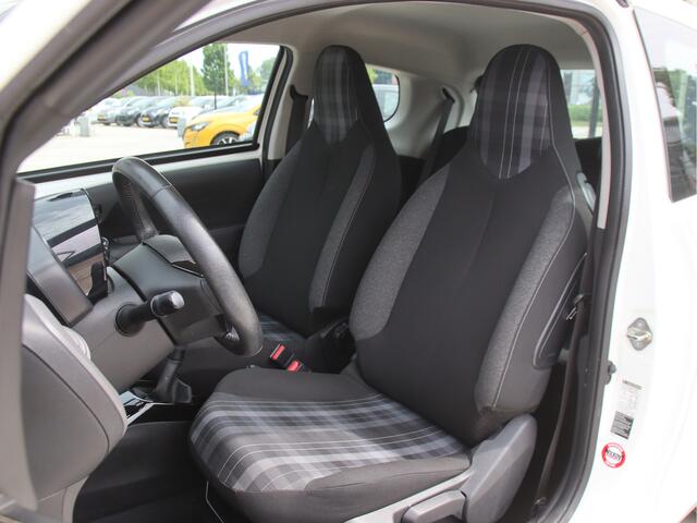 Peugeot 108 1.0 e-VTi Allure pack City Climate, LMV, Navi-Camera, NL-Auto Lente actie!