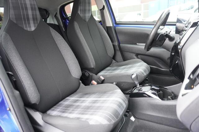 Peugeot 108 1.0 e-VTi Allure / Automaat / Camera / Climate Control / CarPlay / Android Auto