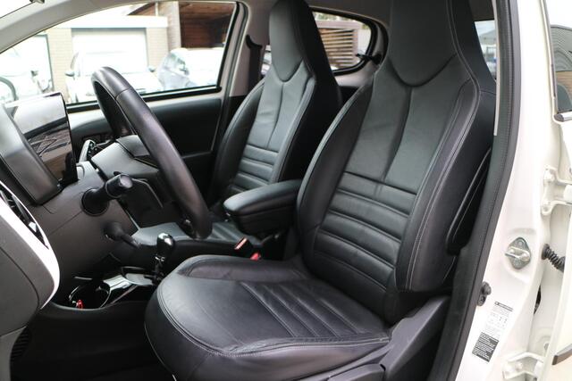 Peugeot 108 1.0 e-VTi Allure | Automaat | Navigatie | Camera | Carplay | Leder |
