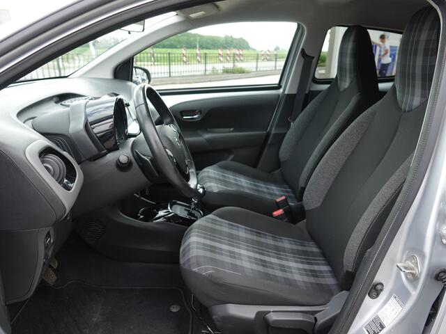 Peugeot 108 1.0 e-VTi AUTOMAAT Allure NAP | CLIMA | TREKH. | LMV | CARPLAY