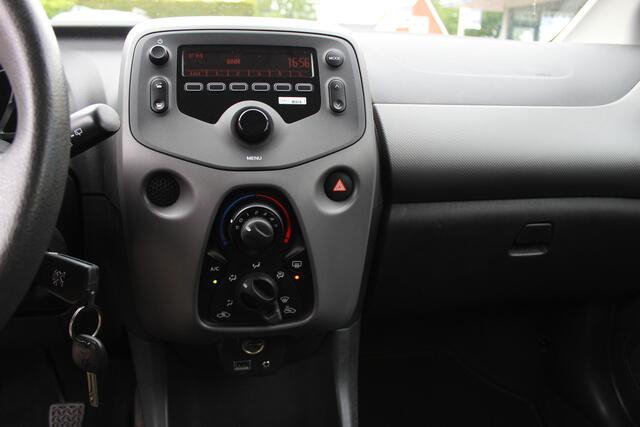 Peugeot 108 "Active" Airco - bluetooth !!!