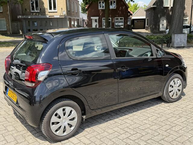 Peugeot 108 1.0 e-VTi Active * Zwart * Airco * BleuTooth * 5-Deurs * Benzine * 24 Euro wegenbelasting per maand * Vingerhoets; Vierde Generatie Eersteklas Service. Al meer dan 100 jaar een begrip in de Brabantse Kempen