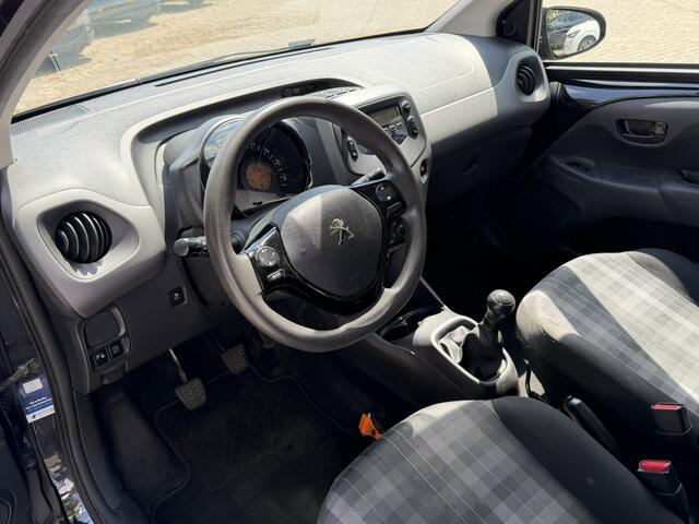 Peugeot 108 1.0 e-VTi Active * Zwart * Airco * BleuTooth * 5-Deurs * Benzine * 24 Euro wegenbelasting per maand * Vingerhoets; Vierde Generatie Eersteklas Service. Al meer dan 100 jaar een begrip in de Brabantse Kempen
