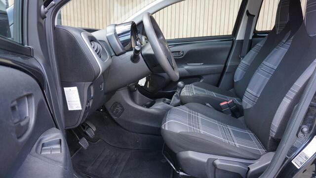 Peugeot 108 1.0 e-VTi Active 5 drs Airco Bluetooth *NL auto* Led Elek pakket *71713km*