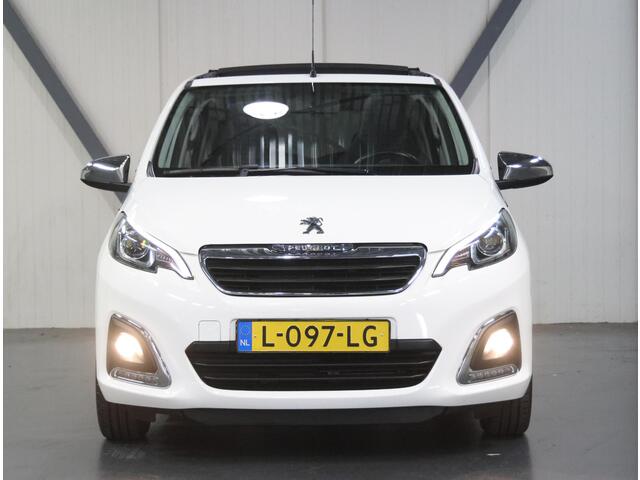 Peugeot 108 1.0 72PK Allure Top! | 1ste eigenaar | Vouwdak/Cabrio | AppleCarplay/AndroidAuto | Climate Control | Camera | Bluetooth | LED | Start/Stop Systeem | Buitenspiegels elektrisch verstel -en verwarmbaar | 15"LMV | Isofix | Privacy Glass |