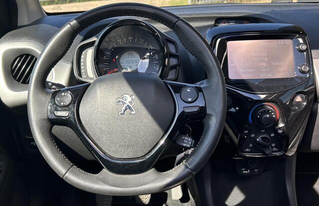 Peugeot 108 1.0 e-VTi Allure TOP! | Cabrio Dak | 2e Eigenaar | NL AUTO | NAP | Onderhoudshistorie | Airco | 5 Deurs | 2 Sleutels | Getint Glas |