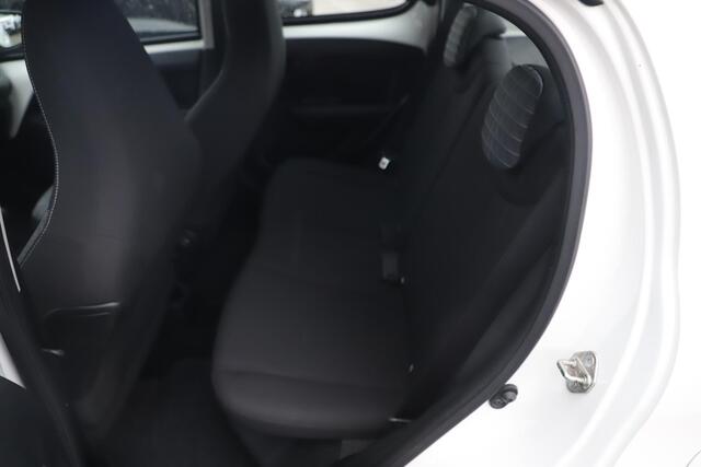 Peugeot 108 1.0 e-VTi Active Navigatie Achteruitrijcamera Bluetooth Airco Radio