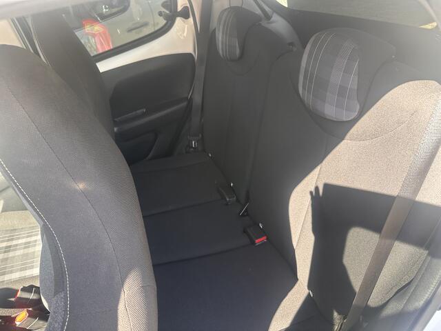 Peugeot 108 1.0 e-VTi Allure carplay,clima,camera