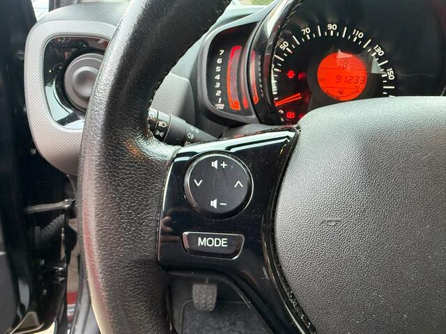 Peugeot 108 1.0 e-VTi 73 PK | Allure | Airco | 5-drs |