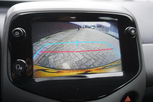 Peugeot 108 1.0 e-VTi Active/CARPLAY/CAMERA/DAB/AIRCO!
