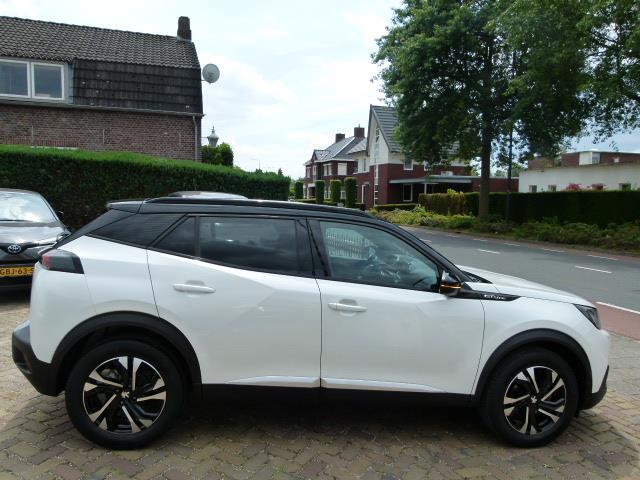 Peugeot 2008 1.2 PureTech GT-Line, 131 PK/DEELS LEER/PARELMOER