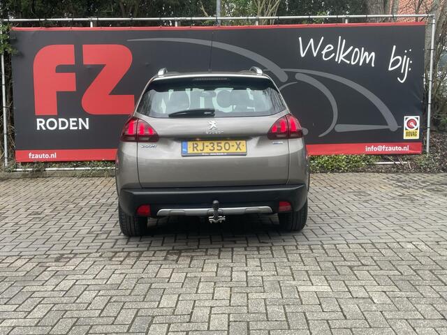 Peugeot 2008 1.2 PureTech Blue Lease Executive