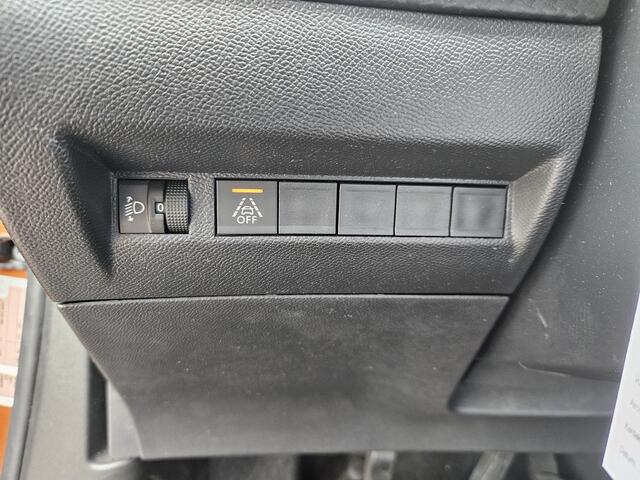 Peugeot 2008 1.2 PureTech Active Pack Navigatie | Airco-Ecc | Cruise | LM-Velgen | PDC | Camera ( Vestiging - Vianen Tel: 0347-371248 )