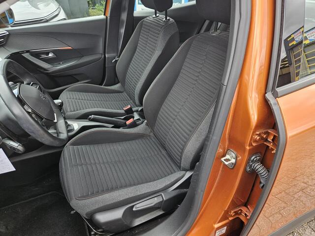 Peugeot 2008 1.2 PureTech Active Pack Navigatie | Airco-Ecc | Cruise | LM-Velgen | PDC | Camera ( Vestiging - Vianen Tel: 0347-371248 )