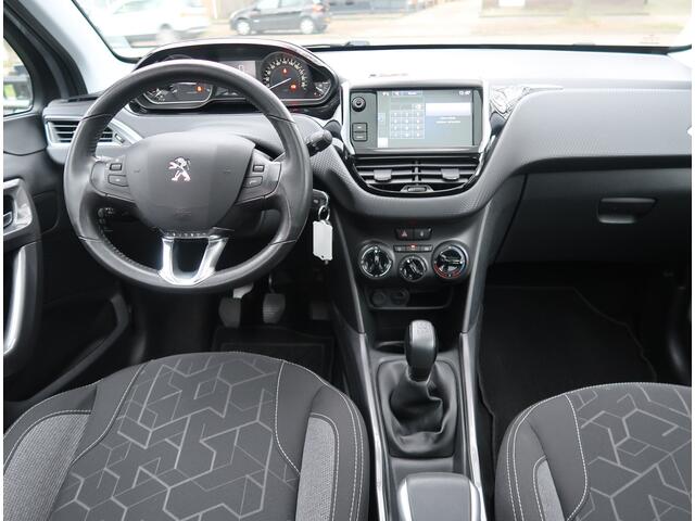 Peugeot 2008 * Panoramadak * Airco * Cuise Control * Logische Kilometer Autopas aanwezig * Vingerhoets; Vierde Generatie Eersteklas Service !