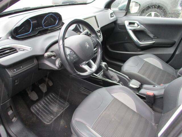 Peugeot 2008 1.2 PureTech Allure Pano Trekhaak
