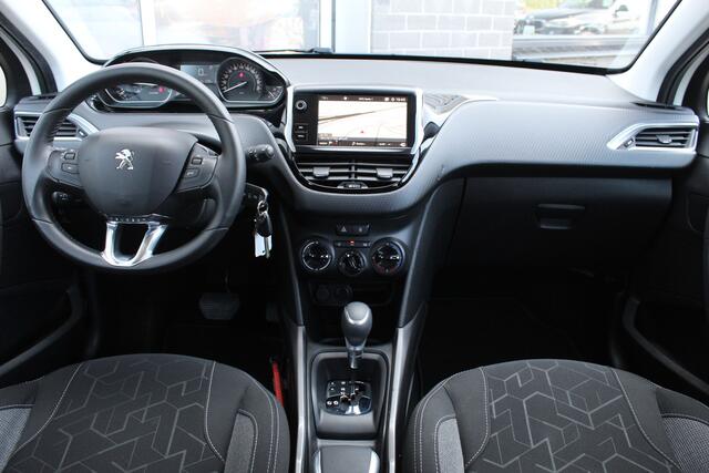 Peugeot 2008 1.2 PureTech Active / Automaat / Carplay / Cruise / N.A.P.