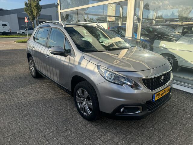 Peugeot 2008 1.2 PureTech Blue Lion | 2e eigenaar | NAP | Panoramadak | Carplay | Airco | Cruise control | Trekhaak | Navigatie |