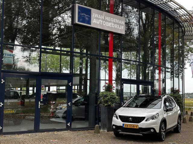 Peugeot 2008 1.2 PureTech GT-line | Navigatie | Panodak | Climate Control | Cruise Control | LM velgen