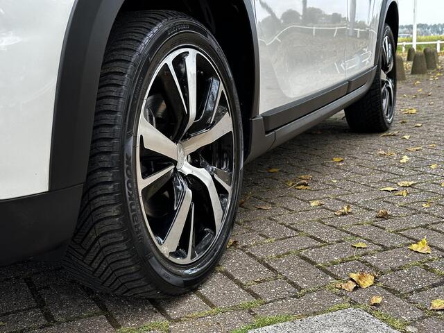 Peugeot 2008 1.2 PureTech GT-line | Navigatie | Panodak | Climate Control | Cruise Control | LM velgen