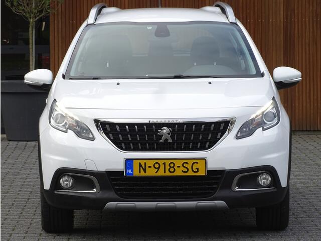 Peugeot 2008 1.2 110PK / PureTech Allure /