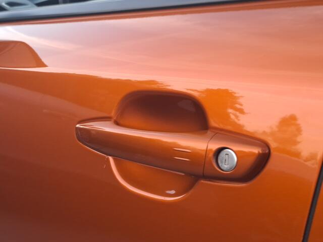 Peugeot 2008 1.2 PureTech Allure Pack Automaat | PArkeersensoren | Lane Assist | Lichtmetalen wielen