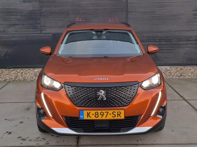 Peugeot 2008 1.2 PureTech Allure Pack Automaat | PArkeersensoren | Lane Assist | Lichtmetalen wielen