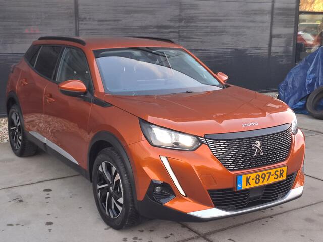 Peugeot 2008 1.2 PureTech Allure Pack Automaat | PArkeersensoren | Lane Assist | Lichtmetalen wielen