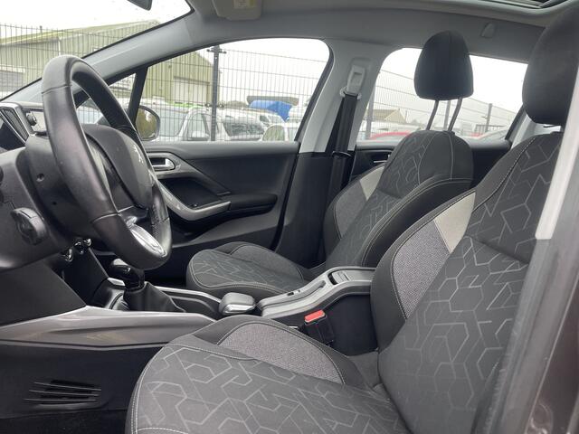Peugeot 2008 1.2 PureTech Blue Lion | Panoramadak | Full Options | Trekhaak