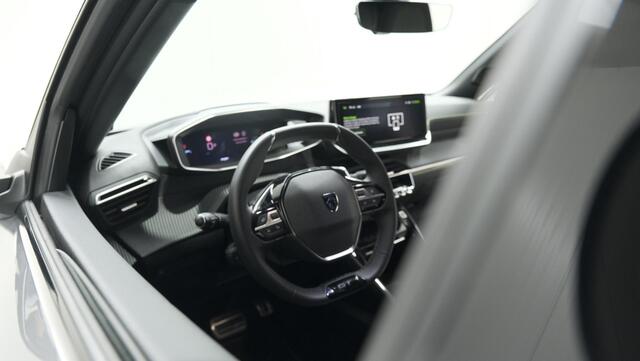 Peugeot 2008 PureTech 130 EAT8 GT | 360 Camera | Adaptieve Cruise Control | Dodehoekdetectie | Apple Carplay