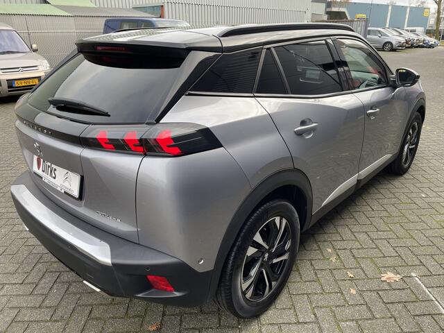 Peugeot 2008 130pk GT-Line (Elektrisch Schuifdak - Camera - Dodehoekdetectie - Parkeersensoren V+A - LED - Adaptieve Cruise Controle)