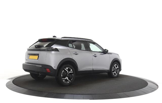 Peugeot 2008 1.2 PureTech 100 Allure Camera V+A / Navigatie / 4 Season banden