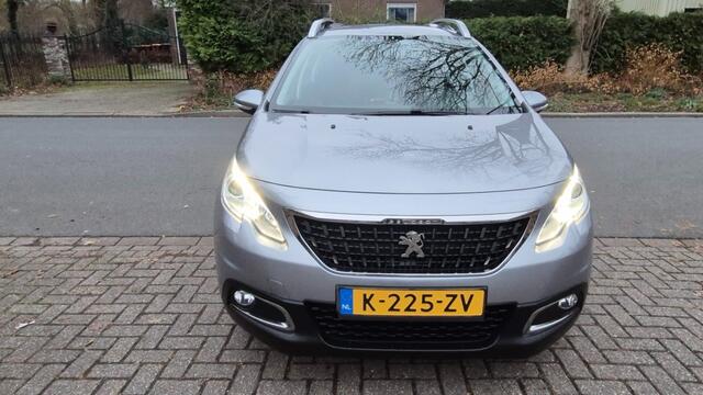 Peugeot 2008 1.2 Pure Tech Allure*Trekhaak*Navigatie*